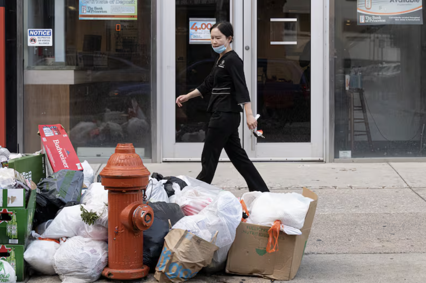 熬过一周垃圾堆!费城大罢工终于结束!下周一开始清垃圾!工人每年加薪3%,人手$1500奖金,市府买单1.15亿!